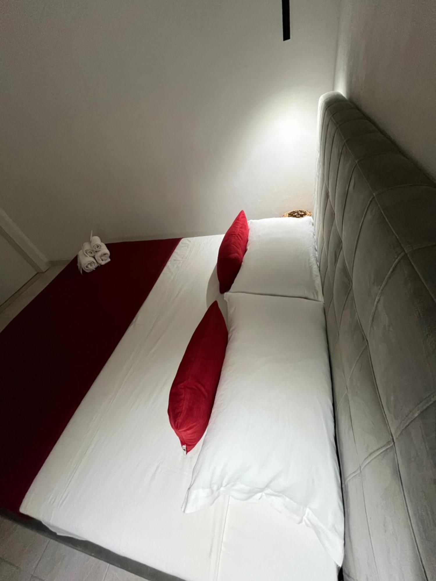 B&B Regina Rooms Avola Exterior photo